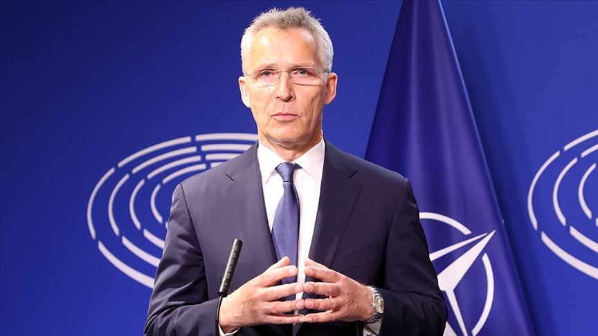 NATO Genel Sekreteri Stoltenberg’e “nazar değdi”