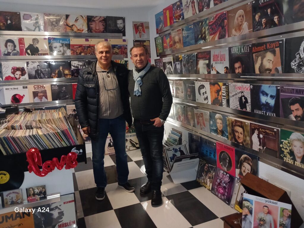 Plaklar, CD’ler ve kasetler geri geliyor