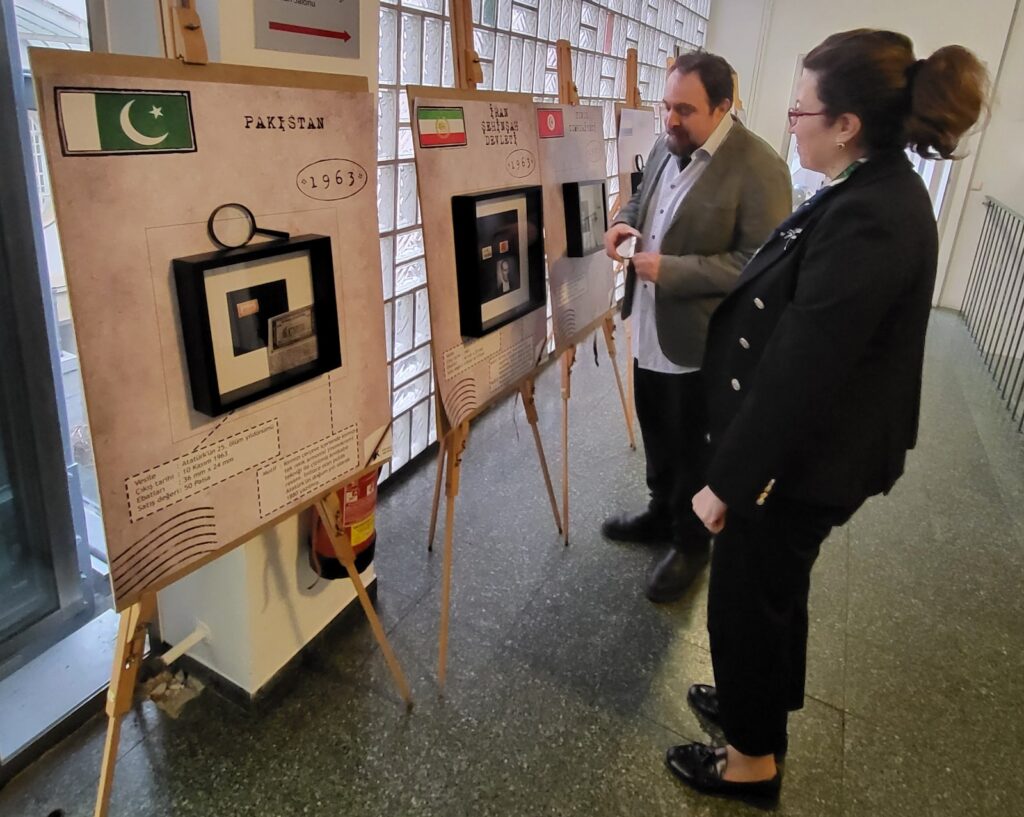 Dünyada “Atatürk Pulları” Frankfurt’ta büyük ilgi gördü