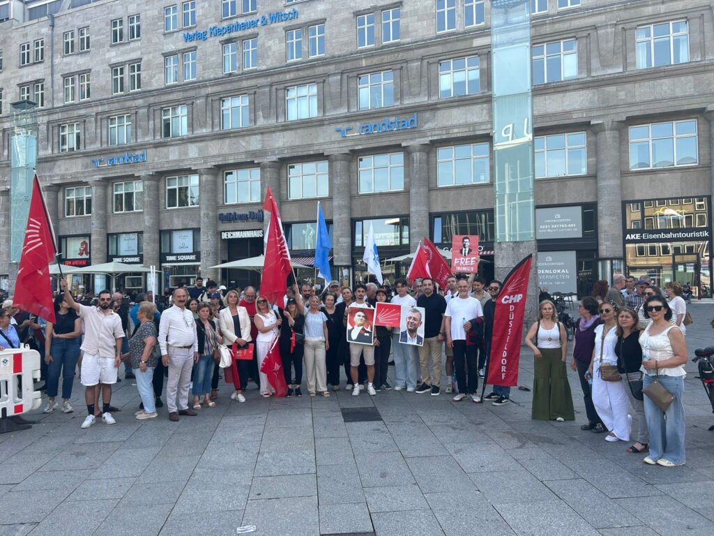 Kayyum kararı ve saldırı: Kayyum kararı: Köln’den CHP öncülüğünde direniş çağrısı